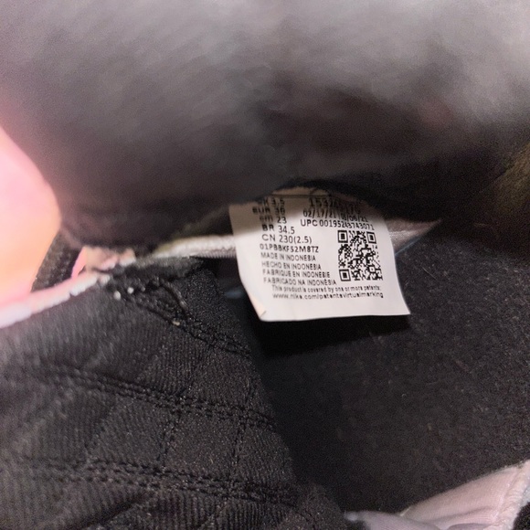 Jordan 12 Royalty Sz 4Y - Picture 12 of 12